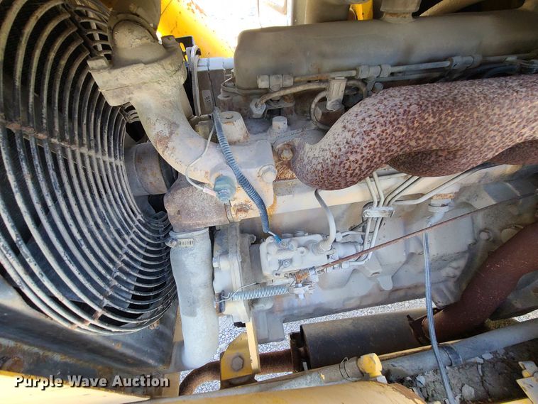 image for item IU9333 1996 Gehl Dynalift 553  telehandler