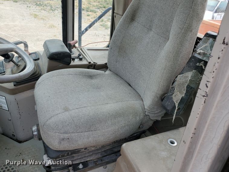 image for item IX9966 1994 Fiat-Hitachi FR160  wheel loader