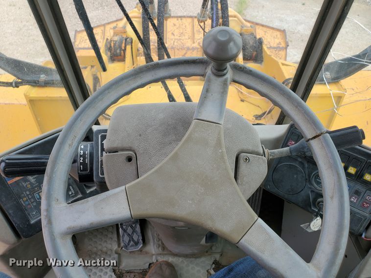 image for item IX9966 1994 Fiat-Hitachi FR160  wheel loader