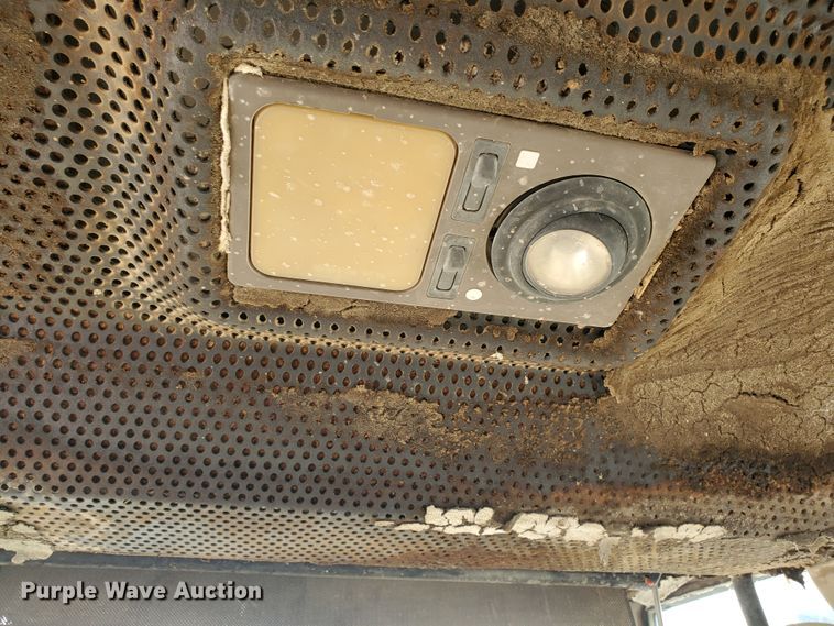 image for item IX9966 1994 Fiat-Hitachi FR160  wheel loader