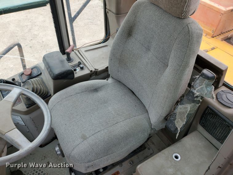 image for item IX9966 1994 Fiat-Hitachi FR160  wheel loader