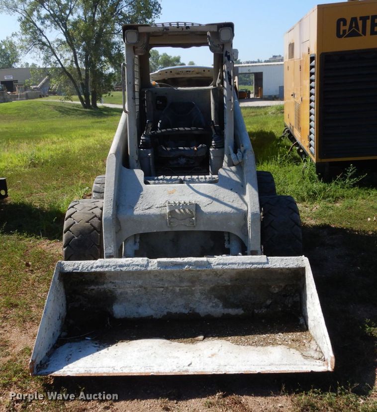 image for item JA9000 2000 Caterpillar 246  skid steer loader