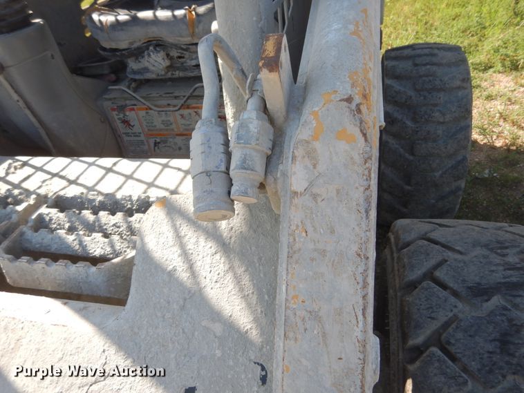 image for item JA9000 2000 Caterpillar 246  skid steer loader