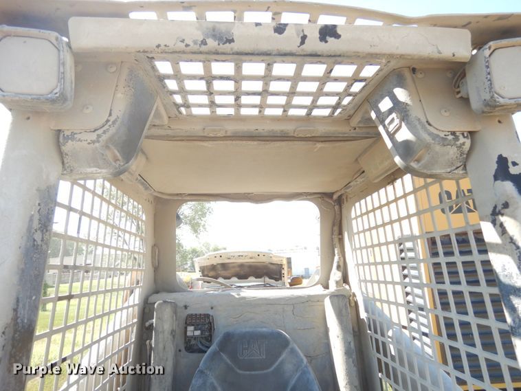 image for item JA9000 2000 Caterpillar 246  skid steer loader