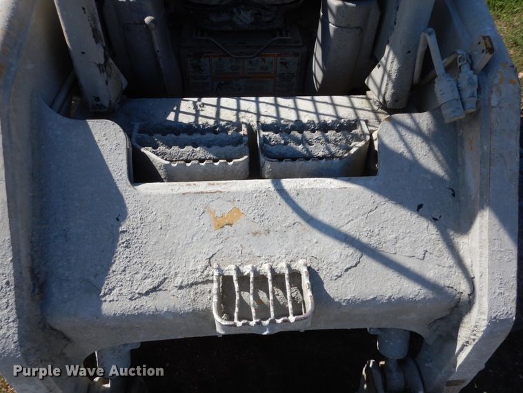 image for item JA9000 2000 Caterpillar 246  skid steer loader