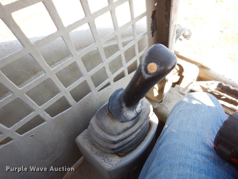 image for item JA9000 2000 Caterpillar 246  skid steer loader