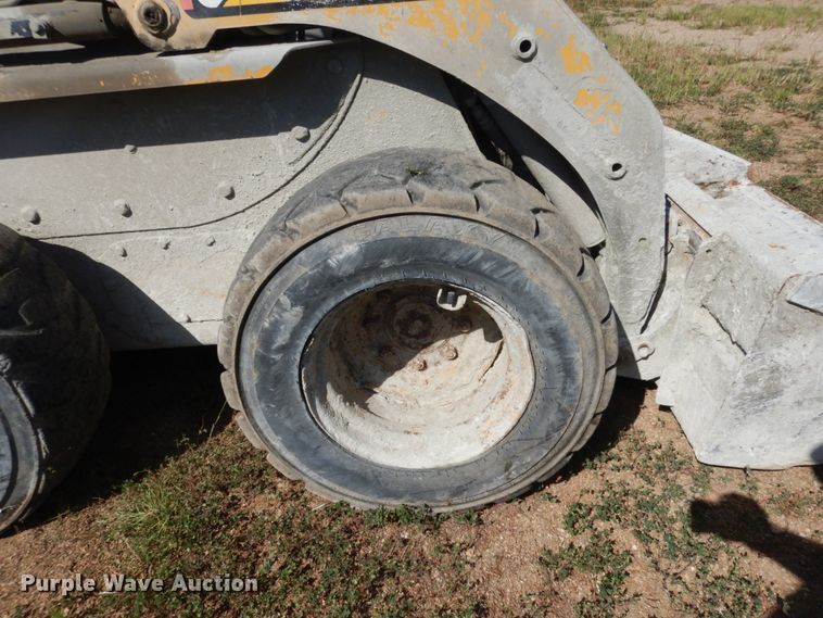 image for item JA9000 2000 Caterpillar 246  skid steer loader