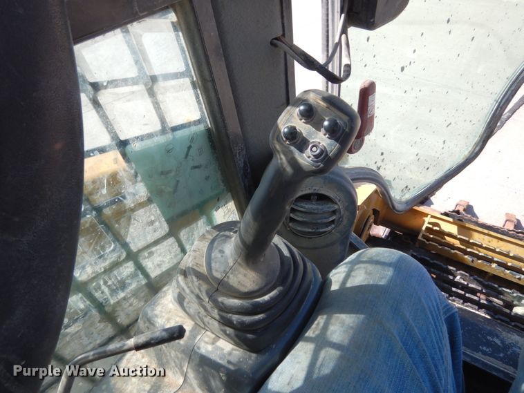 image for item JA9004 2017 Caterpillar 299D2  tracked skid steer loader