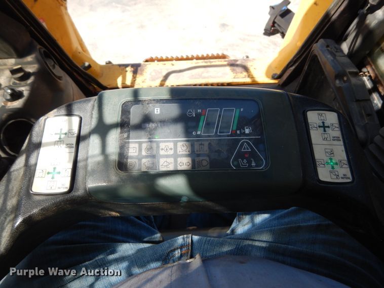 image for item JA9005 2008 Komatsu CK30-1  tracked skid steer loader