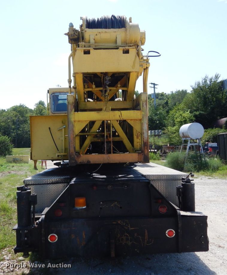 image for item JA9006 1974 Grove 8450G  crane