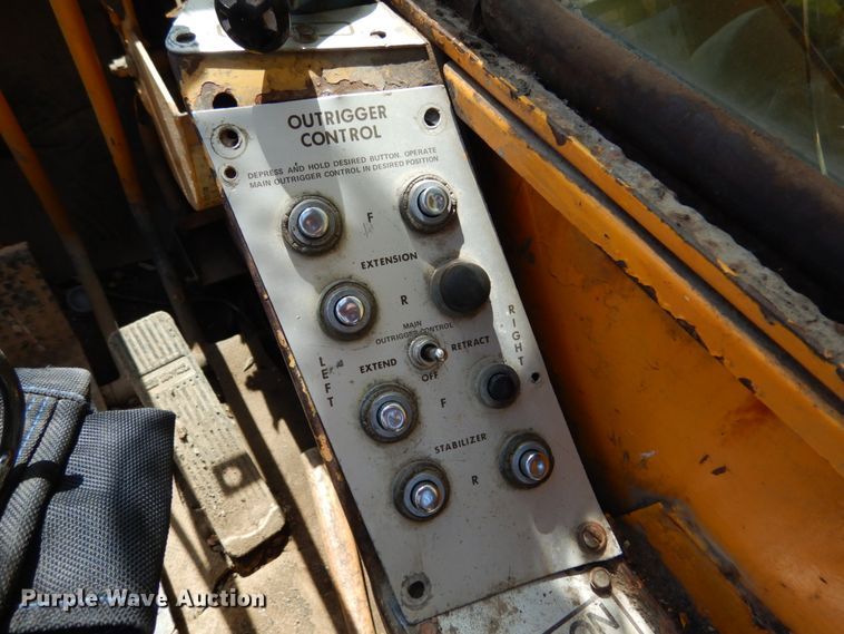 image for item JA9006 1974 Grove 8450G  crane