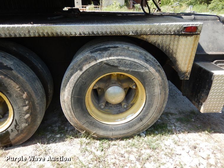 image for item JA9006 1974 Grove 8450G  crane