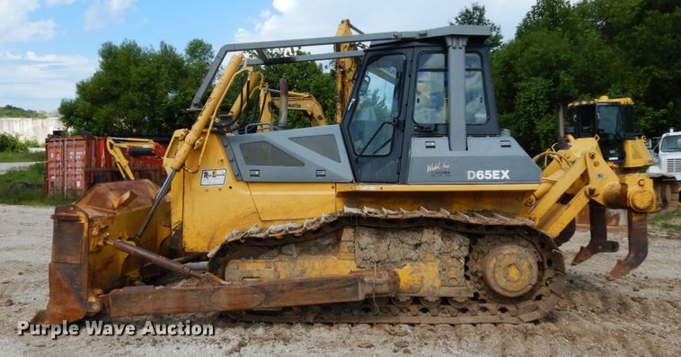 image for item JA9009 1994 Komatsu D65EX-12  dozer
