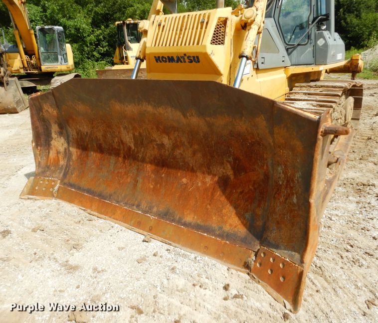 image for item JA9009 1994 Komatsu D65EX-12  dozer