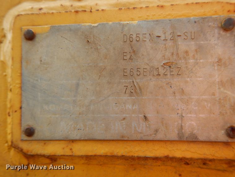 image for item JA9009 1994 Komatsu D65EX-12  dozer