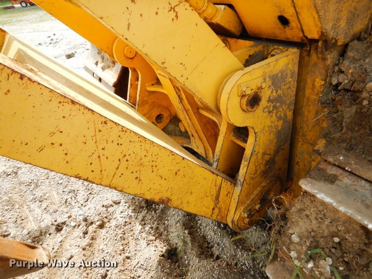 image for item JA9009 1994 Komatsu D65EX-12  dozer