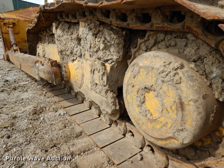 image for item JA9009 1994 Komatsu D65EX-12  dozer