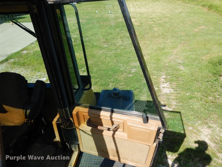 image for item JA9011 1992 Caterpillar Challenger 65B  track tractor