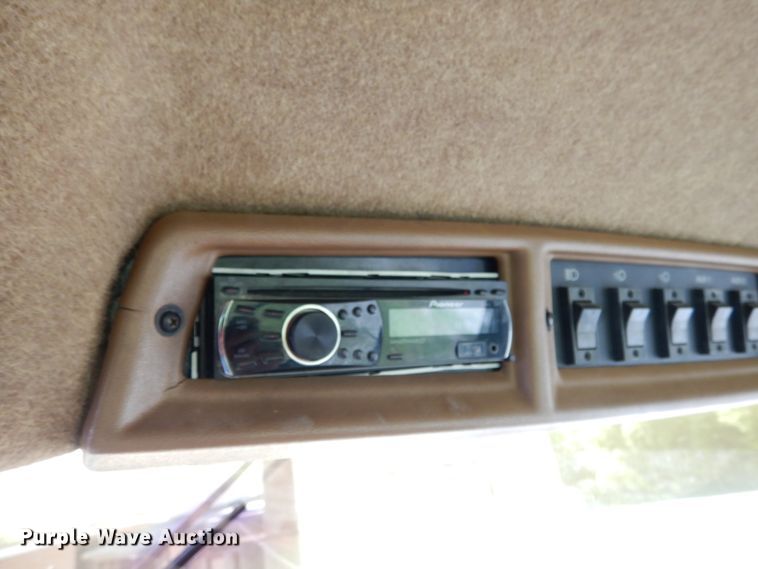 image for item JA9011 1992 Caterpillar Challenger 65B  track tractor