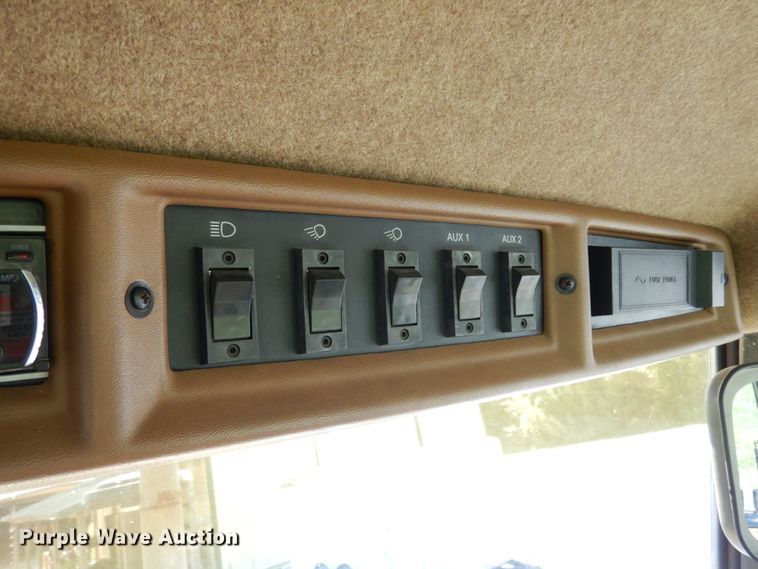 image for item JA9011 1992 Caterpillar Challenger 65B  track tractor