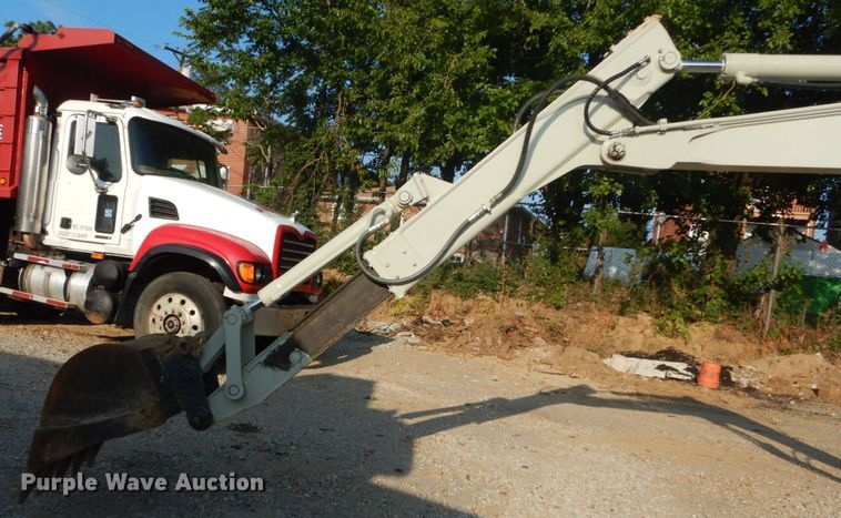 image for item JI9431 2003 Takeuchi TB145  mini excavator