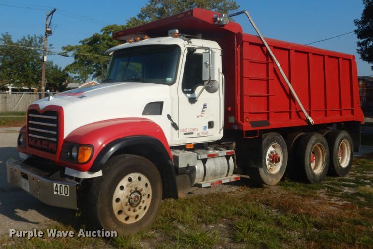 image for item JI9432 2003 Mack CV713  dump truck
