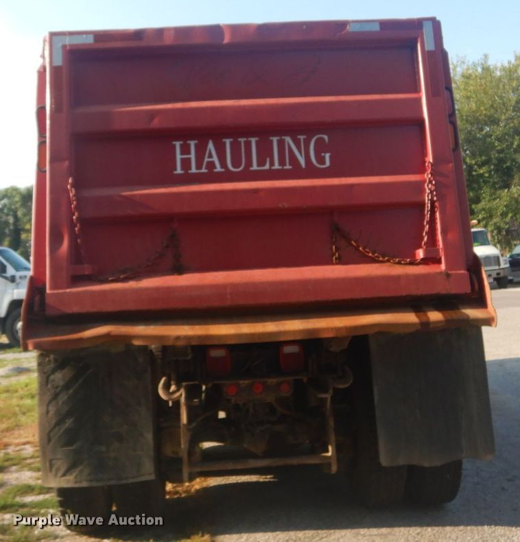 image for item JI9432 2003 Mack CV713  dump truck