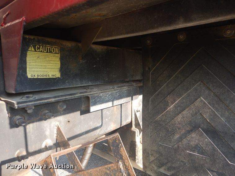 image for item JI9432 2003 Mack CV713  dump truck