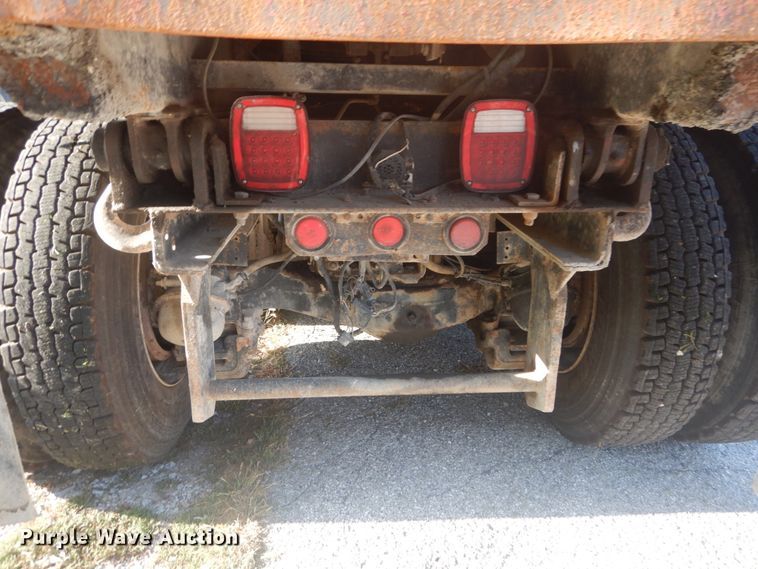 image for item JI9432 2003 Mack CV713  dump truck