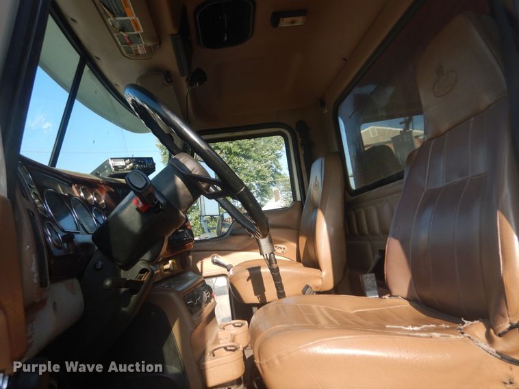 image for item JI9432 2003 Mack CV713  dump truck