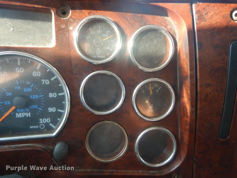 image for item JI9432 2003 Mack CV713  dump truck