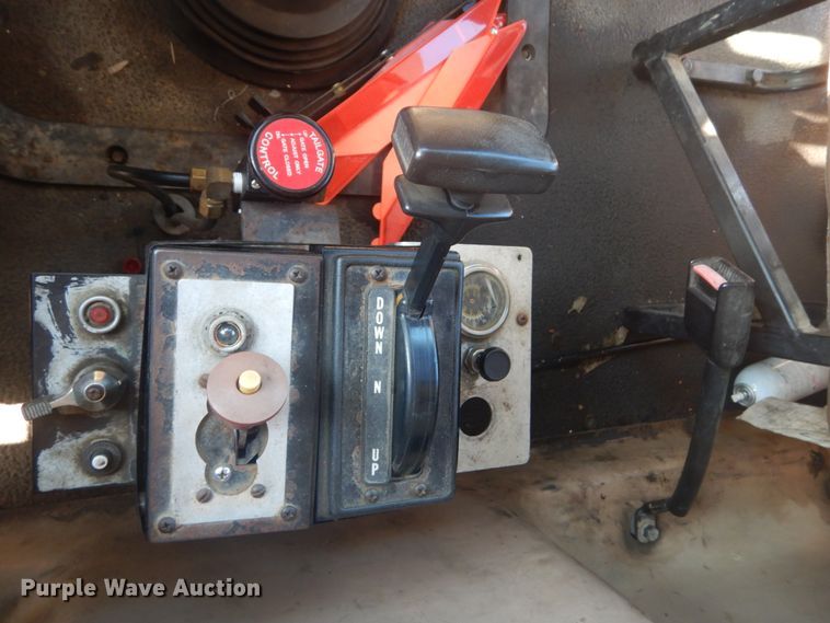 image for item JI9432 2003 Mack CV713  dump truck