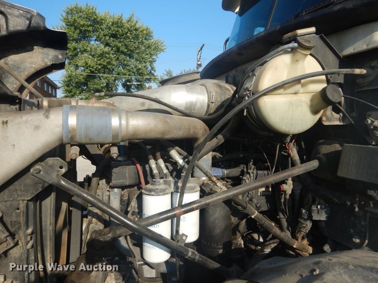 image for item JI9432 2003 Mack CV713  dump truck