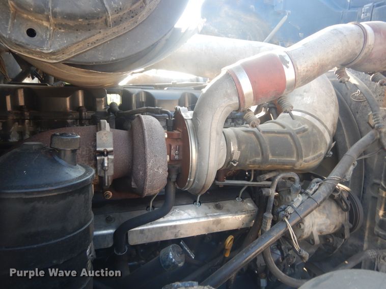 image for item JI9432 2003 Mack CV713  dump truck