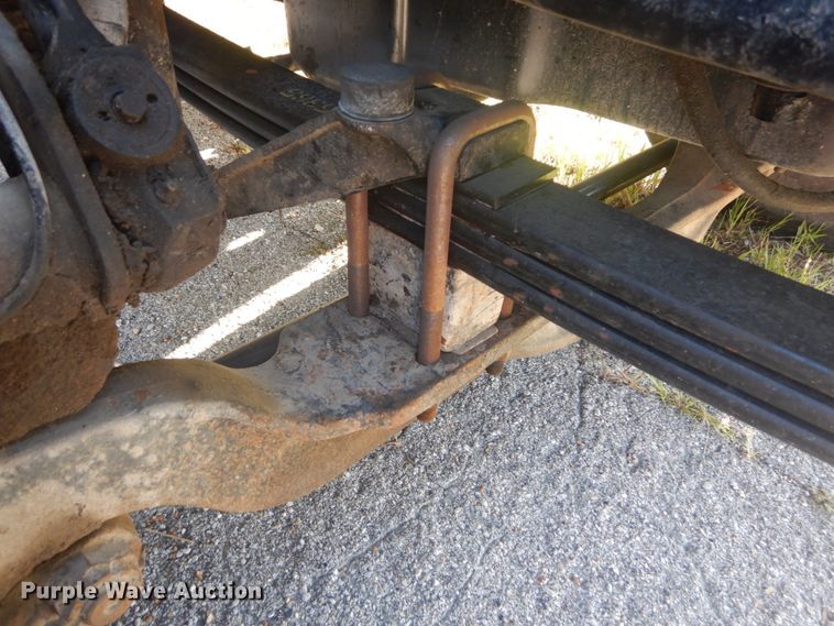 image for item JI9432 2003 Mack CV713  dump truck