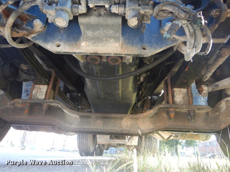 image for item JI9432 2003 Mack CV713  dump truck