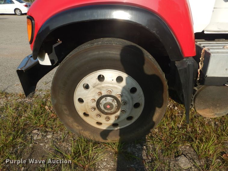 image for item JI9432 2003 Mack CV713  dump truck