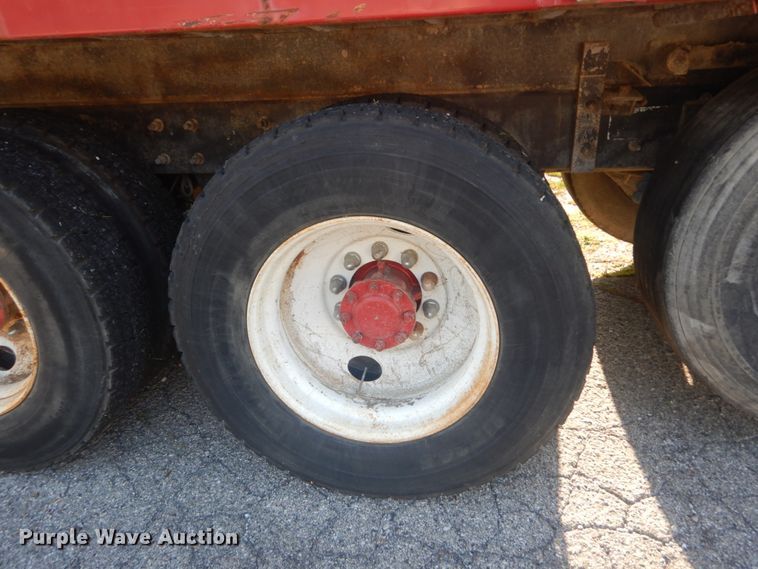 image for item JI9432 2003 Mack CV713  dump truck