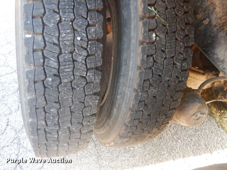 image for item JI9432 2003 Mack CV713  dump truck