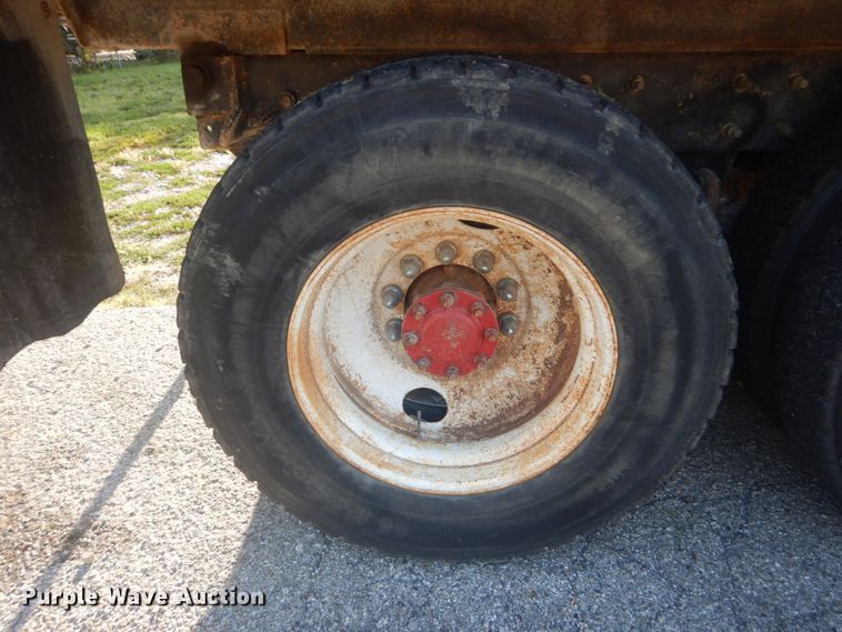 image for item JI9432 2003 Mack CV713  dump truck