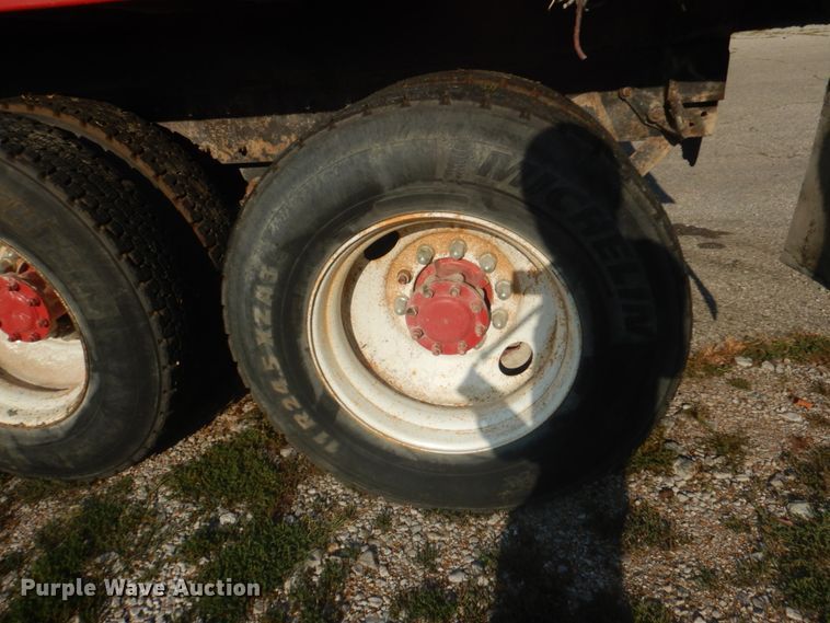 image for item JI9432 2003 Mack CV713  dump truck