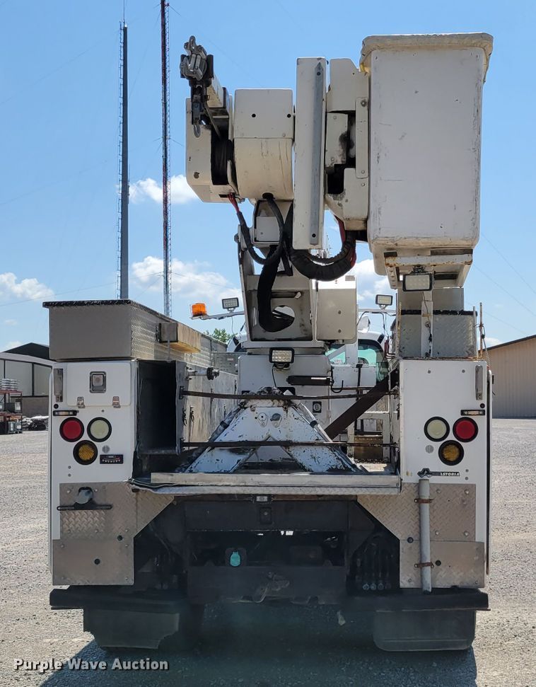 image for item JI9443 2011 Ford F750 Super Duty XLT  bucket truck