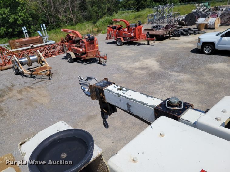 image for item JI9443 2011 Ford F750 Super Duty XLT  bucket truck