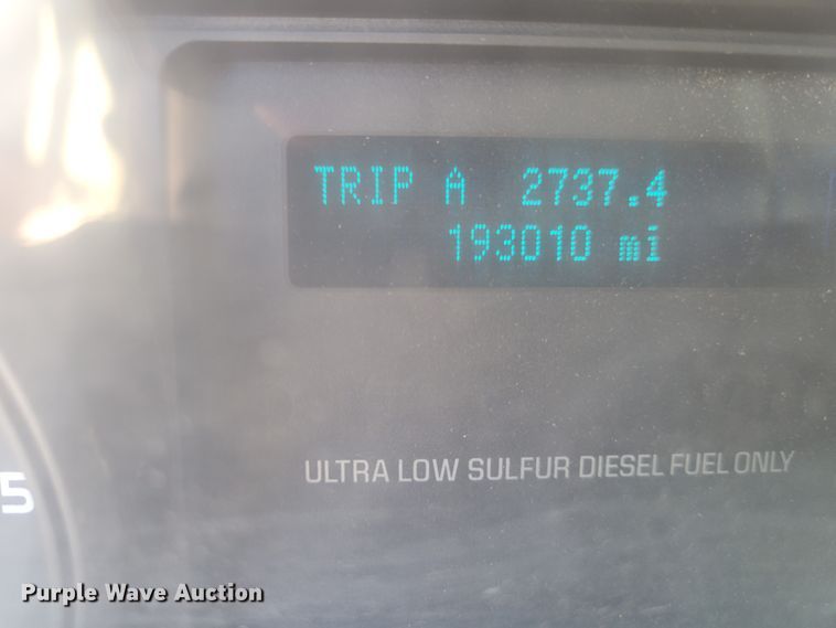 image for item JI9443 2011 Ford F750 Super Duty XLT  bucket truck