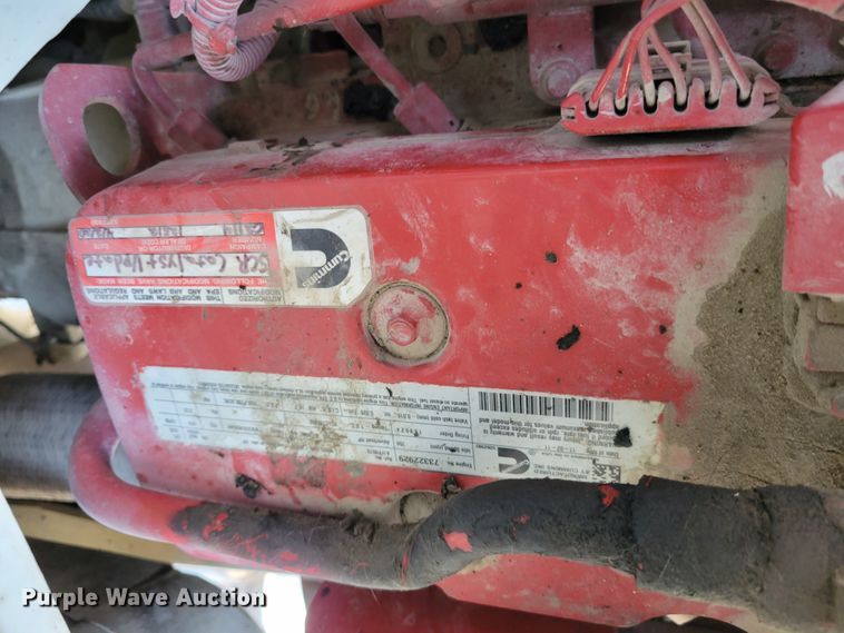 image for item JI9443 2011 Ford F750 Super Duty XLT  bucket truck