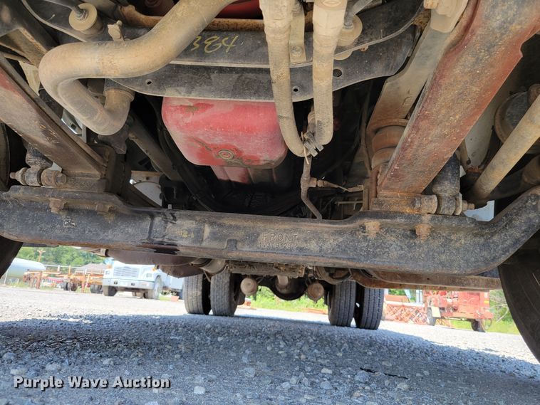 image for item JI9443 2011 Ford F750 Super Duty XLT  bucket truck