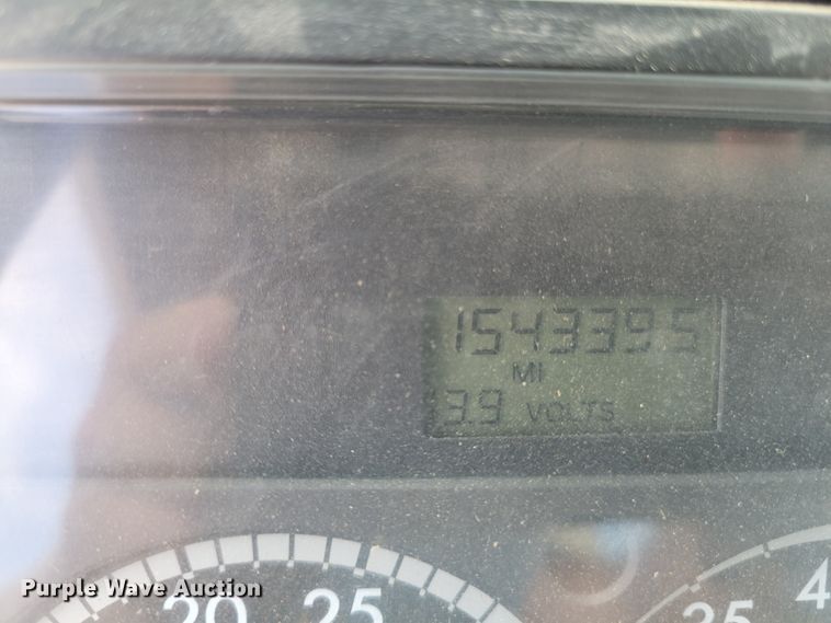 image for item JI9444 2001 Freightliner FL70  bucket truck