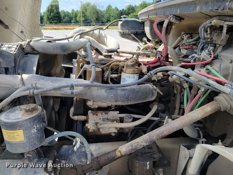 image for item JI9444 2001 Freightliner FL70  bucket truck