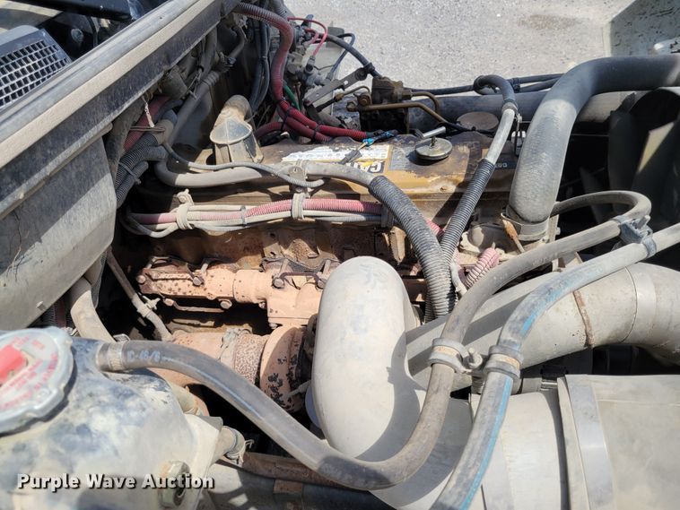 image for item JI9444 2001 Freightliner FL70  bucket truck