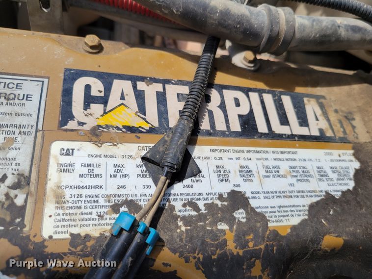 image for item JI9444 2001 Freightliner FL70  bucket truck